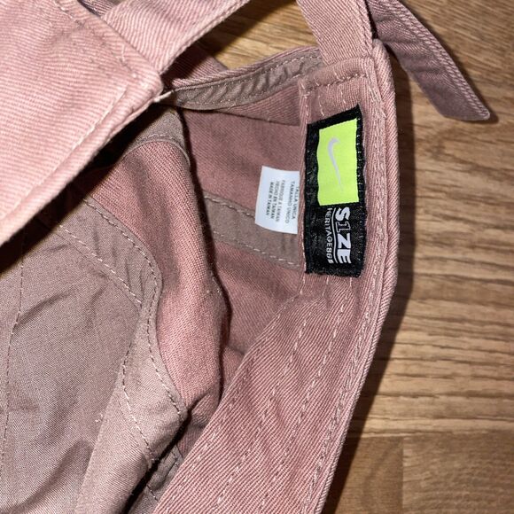 Nike Heritage 86 Pink Adjustable One Size Baseball Cap strapback - Picture 4 of 5
